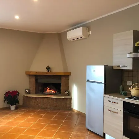 Villa La Senza Tempo Aprilia